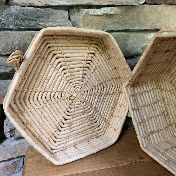 Large Hexagon Wicker Basket Lid Wood Toggle Boho Storage Seagrass Coiled - Picture 5 of 10